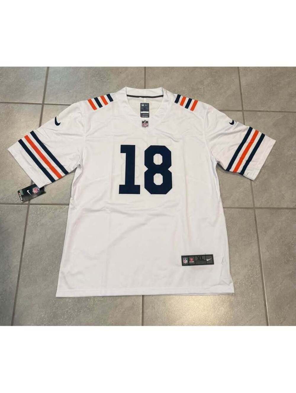 Nike Chicago Bears Caleb Williams #18 NFL Jersey size XL